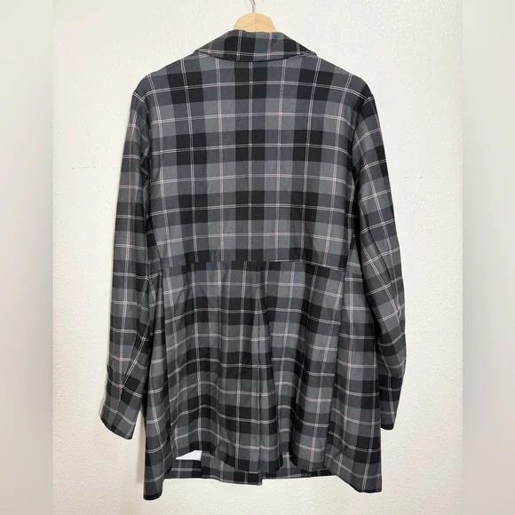 Torrid Lightweight Ponte Longline Plaid Black Gray Blazer Jacket Size 1 - Picture 7 of 7